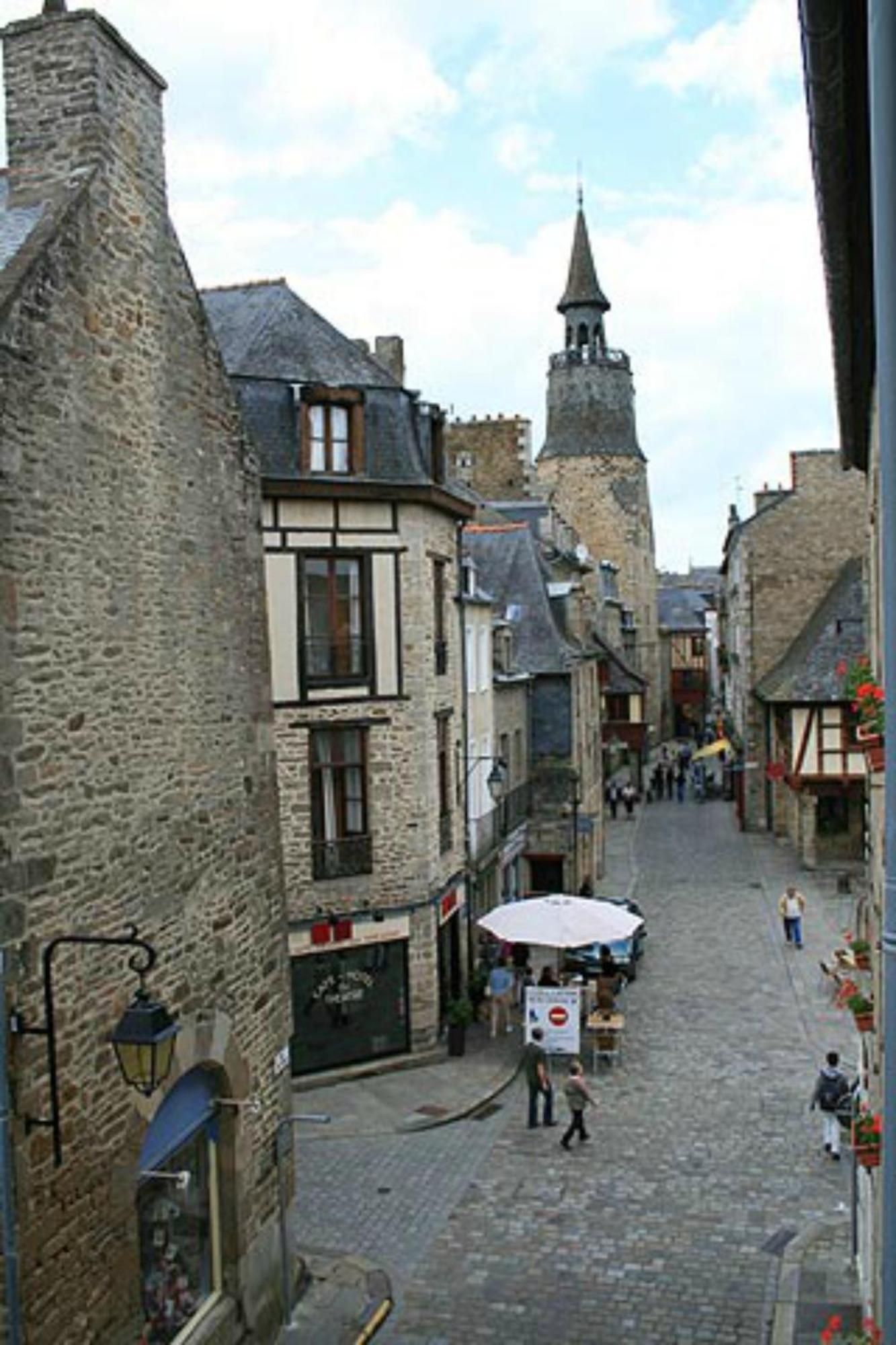 דינאן Le Studio De St-Sauveur מראה חיצוני תמונה